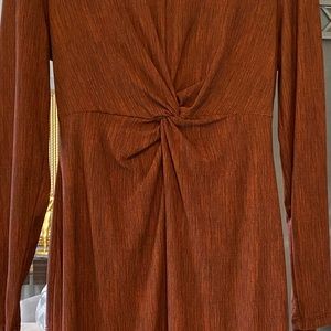 Maggy London long sleeve dress